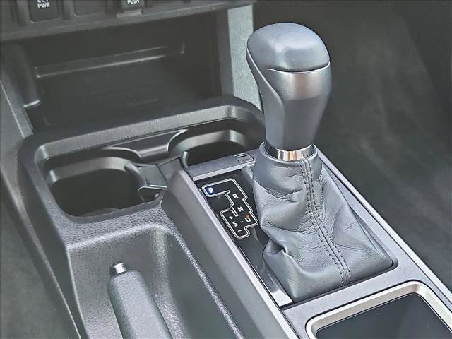 Used 2023 Toyota Tacoma TRD Off-Road AWD/4WD image 18