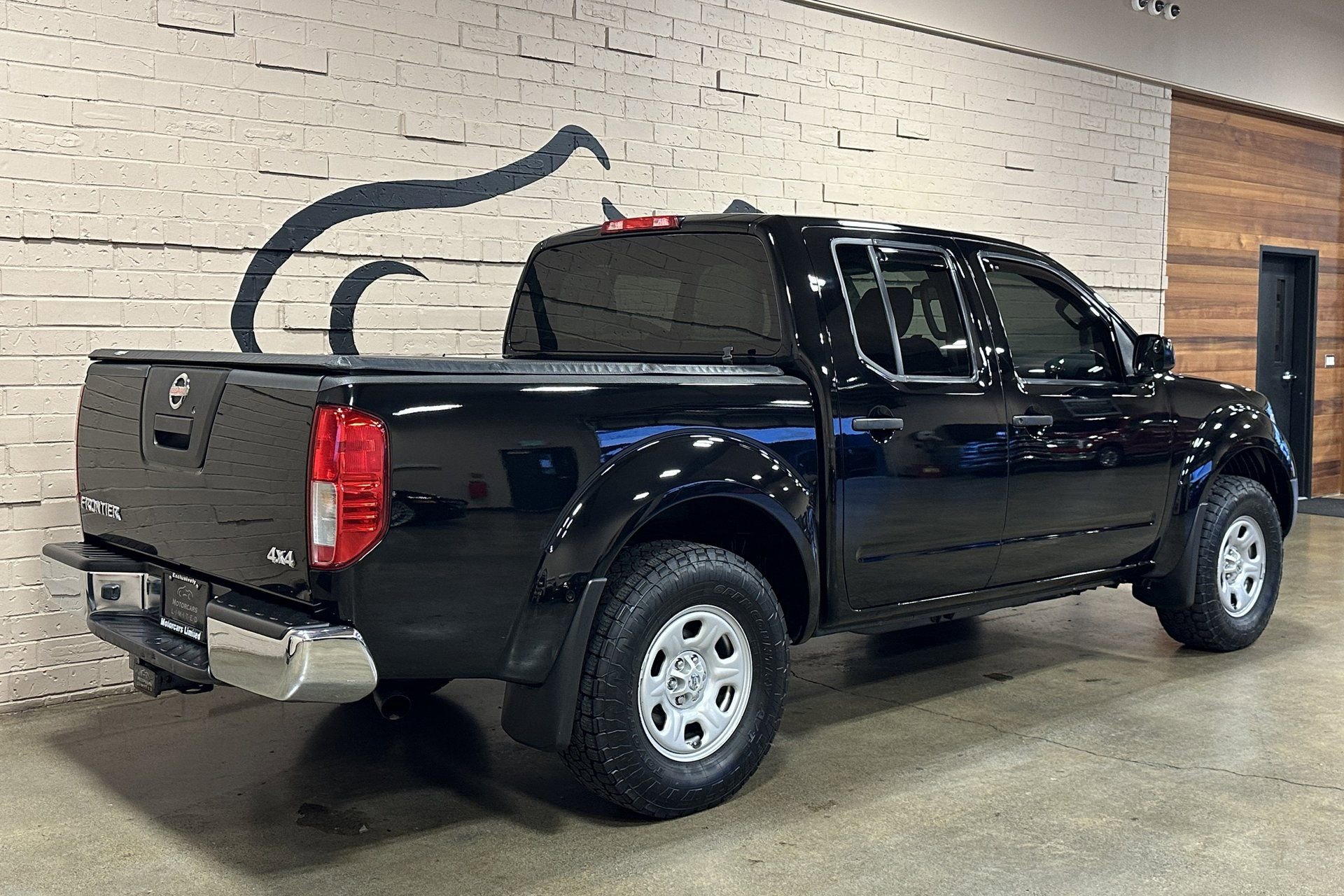 Used 2012 Nissan Frontier S image 4
