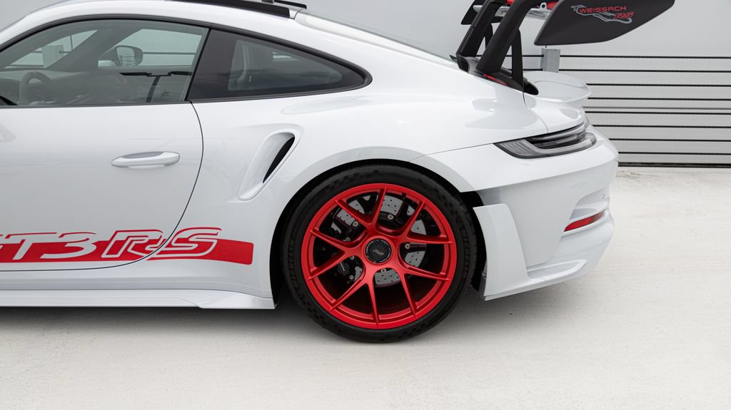 Certified 2025 Porsche 911 GT3 RS RWD image 25