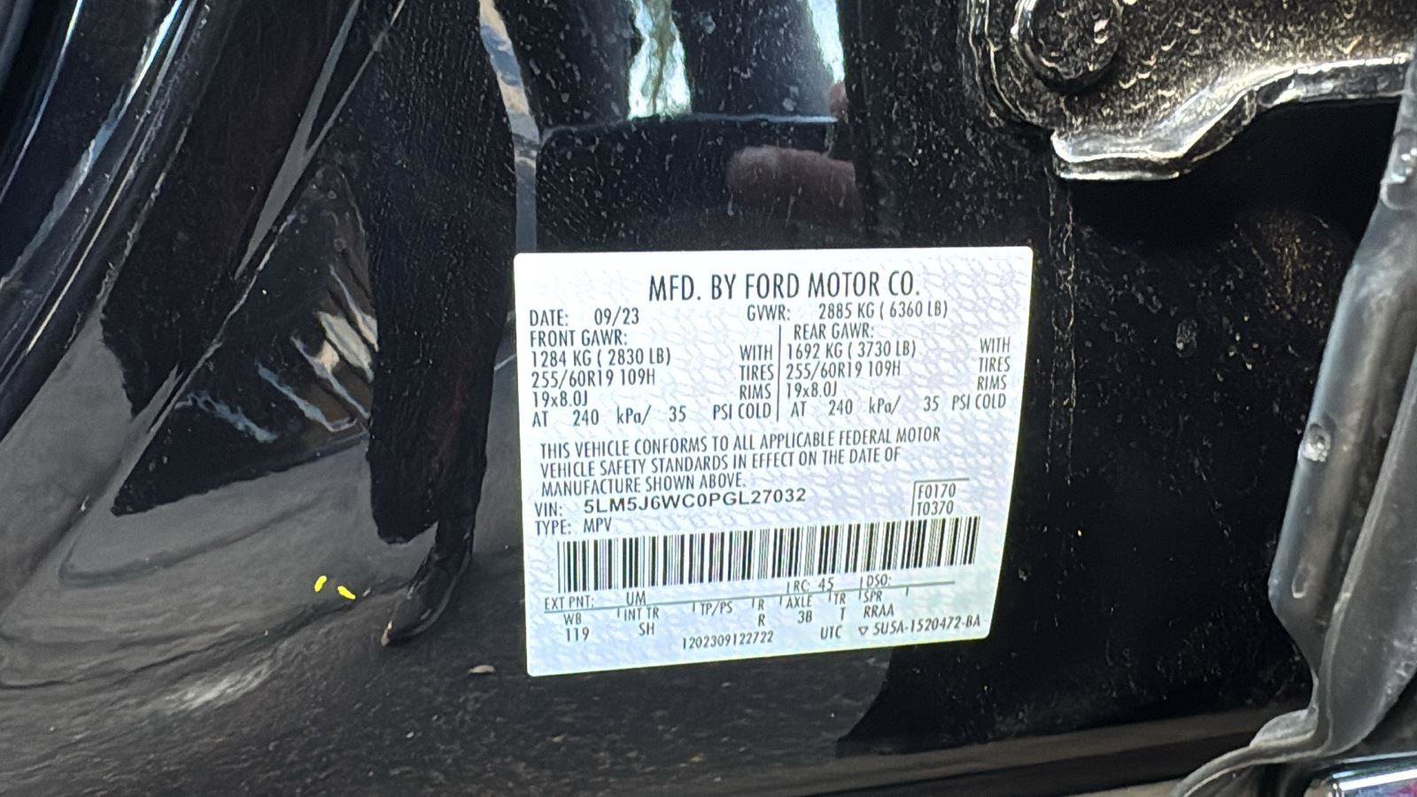 Used 2023 Lincoln Aviator 2WD w/ Class IV Trailer Tow Package image 19