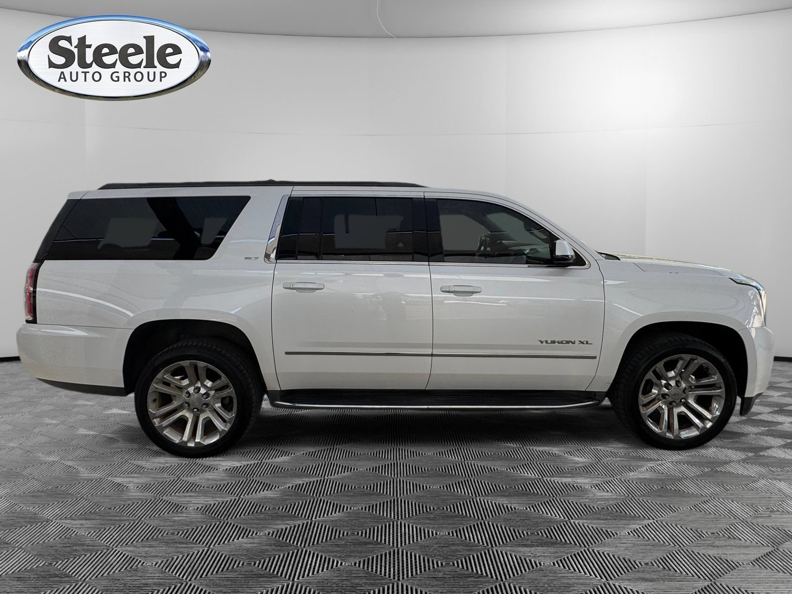 Used 2018 GMC Yukon XL SLT w/ Open Road Package RWD image 6