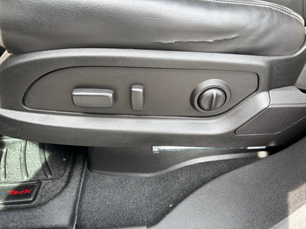Used 2017 GMC Acadia Limited SLT FWD image 17
