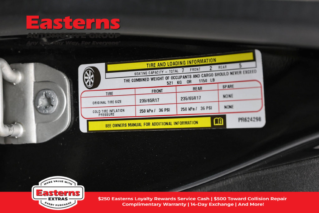 Used 2023 Chrysler Pacifica Touring-L FWD image 36