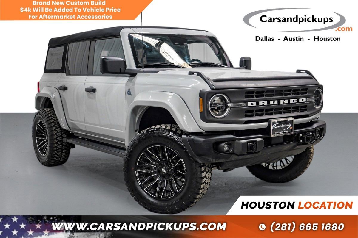 Used 2023 Ford Bronco Black Diamond image 1