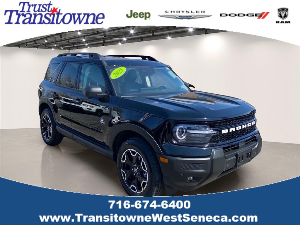 Used 2025 Ford Bronco Sport Outer Banks w/ Outer Banks Tech Package+ AWD/4WD image 1