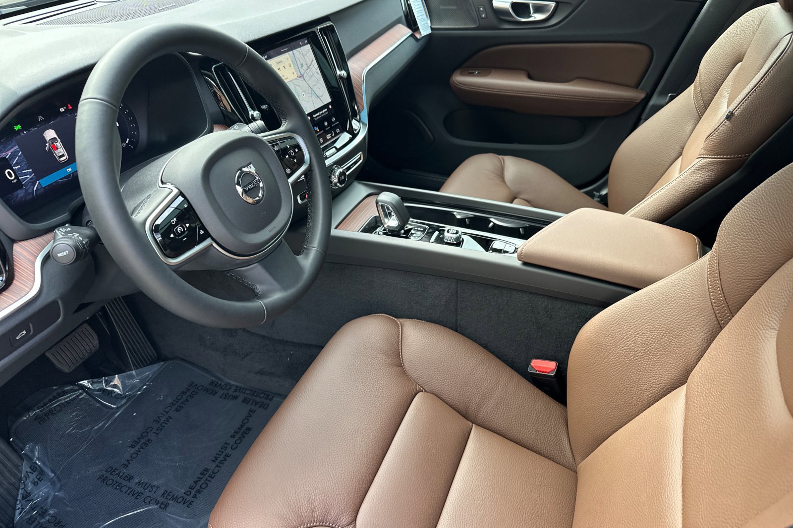New 2026 Volvo V60 B5 Cross Country Plus w/ Climate Package image 8