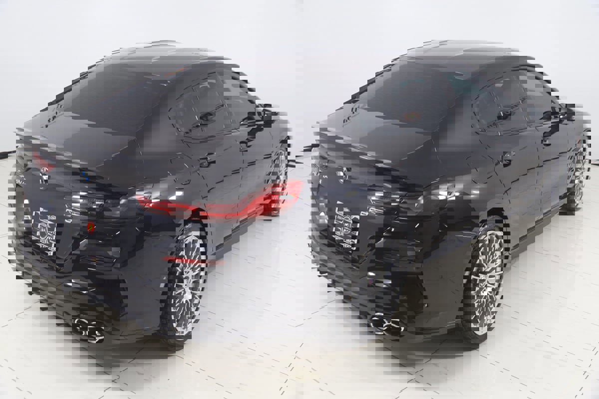 Used 2024 BMW ALPINA B8 xDrive Gran Coupe image 65