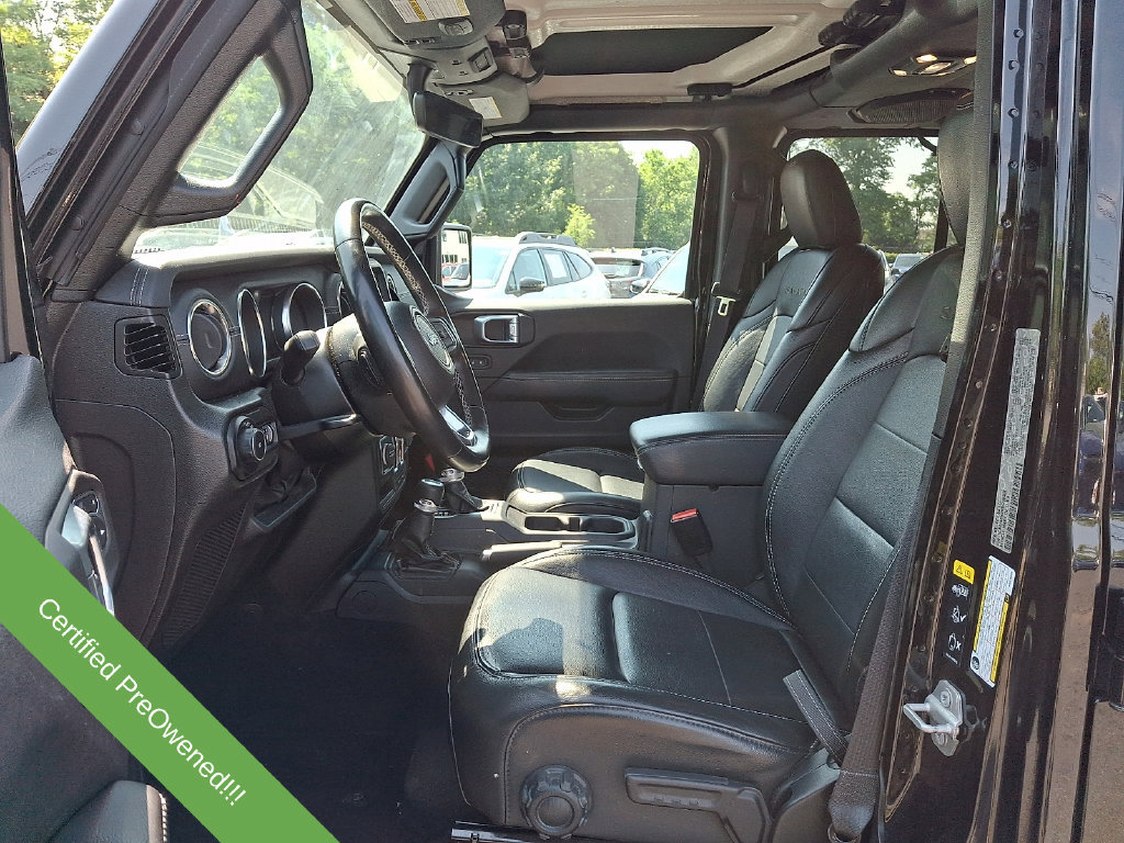 Used 2022 Jeep Wrangler Unlimited Sahara w/ Dual Top Group AWD/4WD image 12