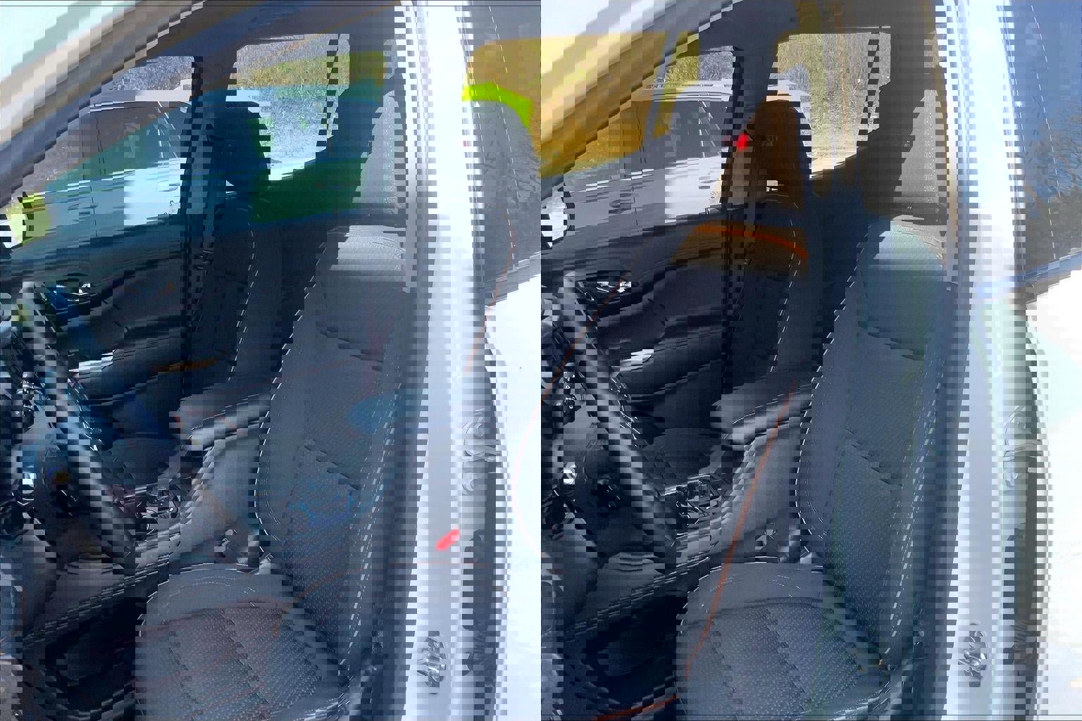 Used 2023 GMC Acadia AT4 image 22