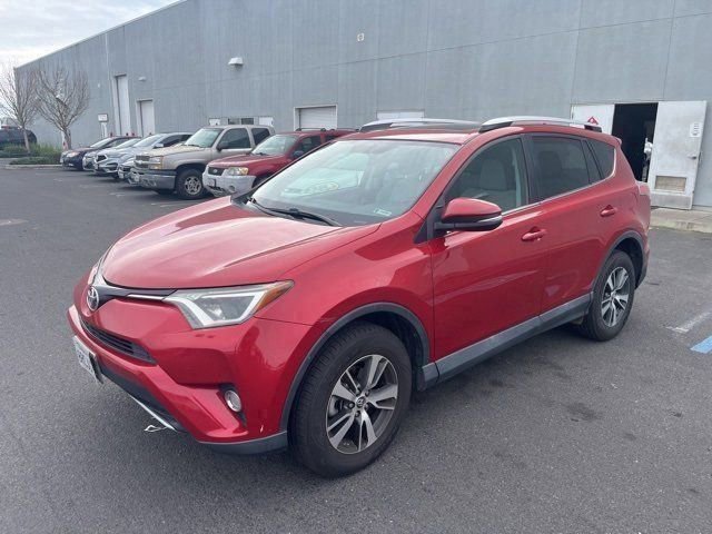 Used 2016 Toyota RAV4 XLE image 1