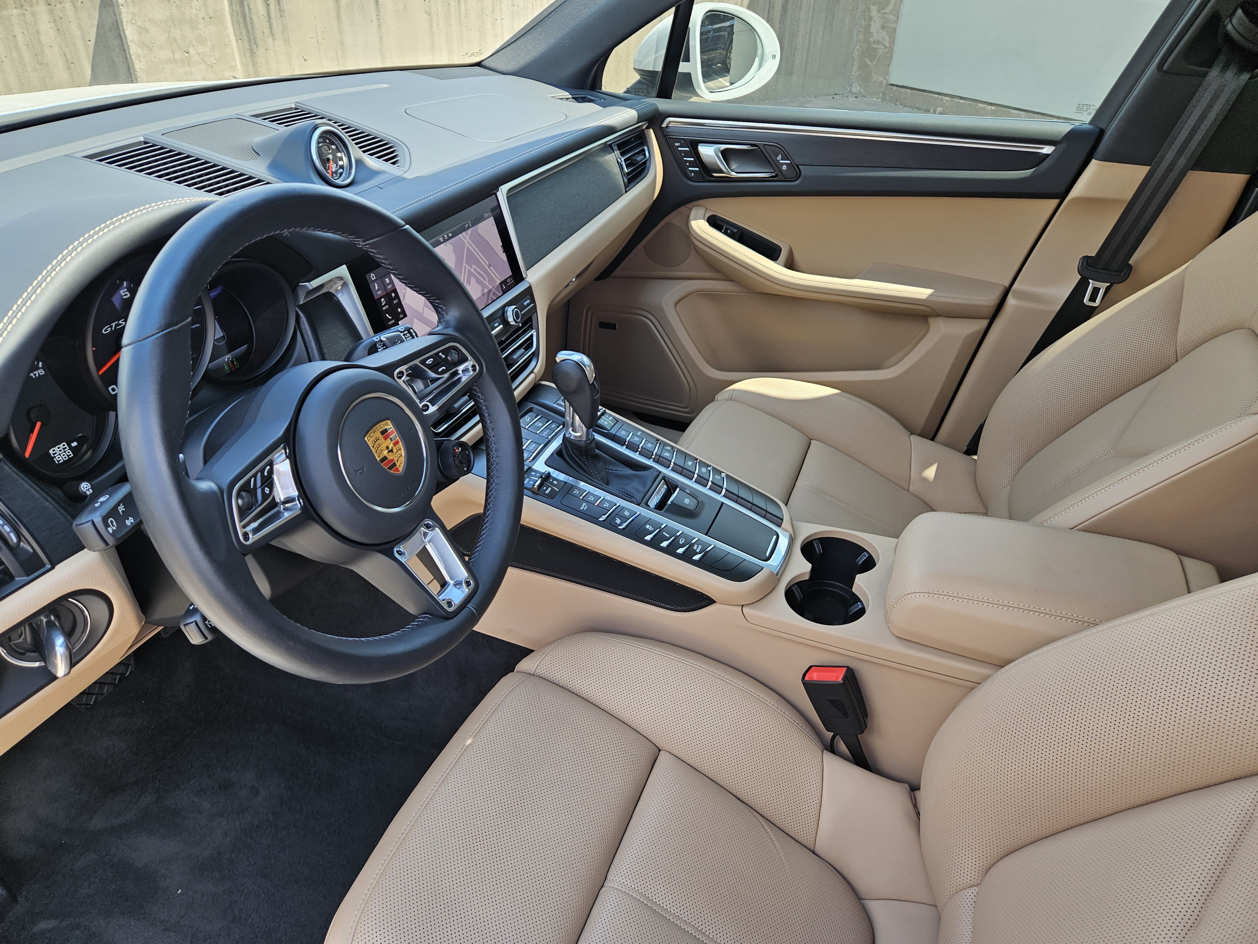 Certified 2021 Porsche Macan GTS AWD/4WD image 4