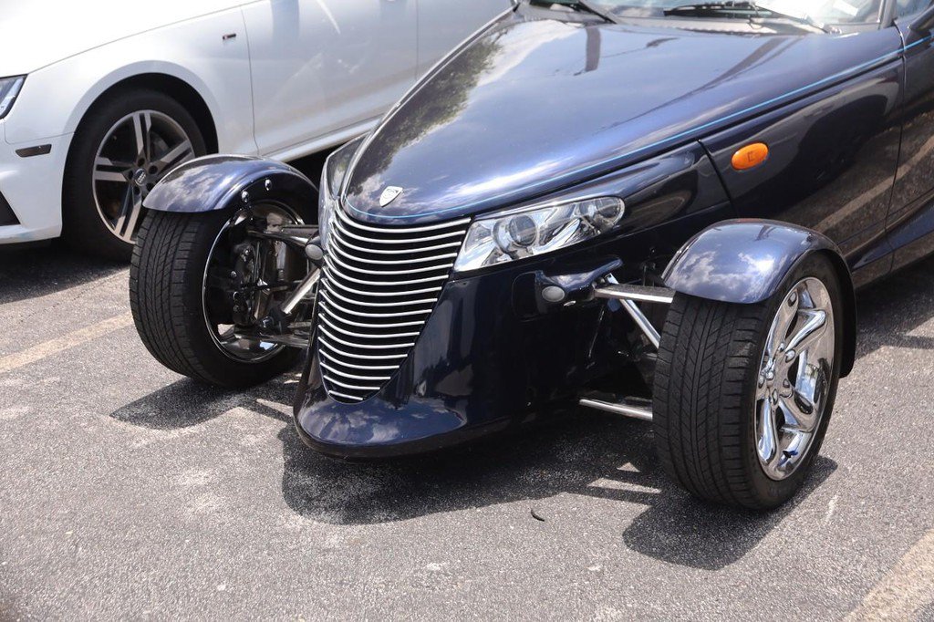 Used 2001 Chrysler Prowler RWD image 5