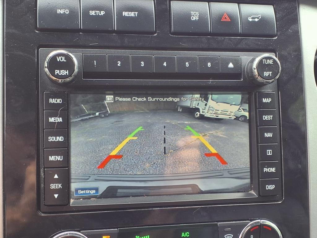 Used 2013 Ford Expedition Limited image 21