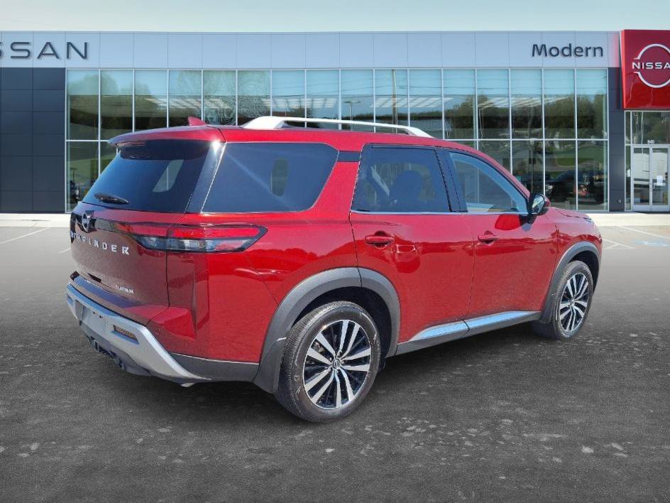 Used 2025 Nissan Pathfinder Platinum w/ Cargo Package FWD image 5