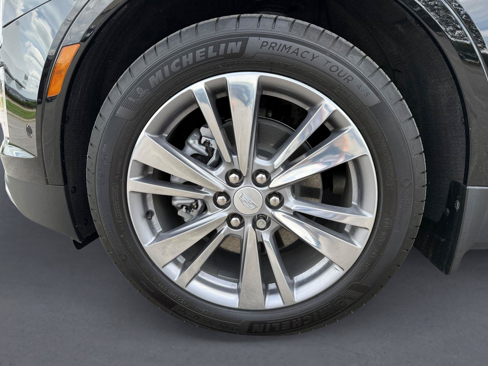 New 2026 Cadillac XT5 Premium Luxury w/ Driver Assist Package AWD/4WD image 9