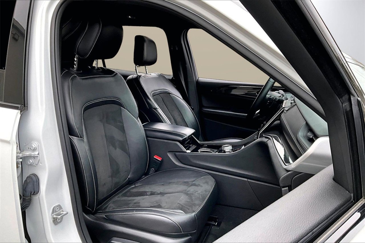 Used 2021 Jeep Grand Cherokee L Laredo image 22