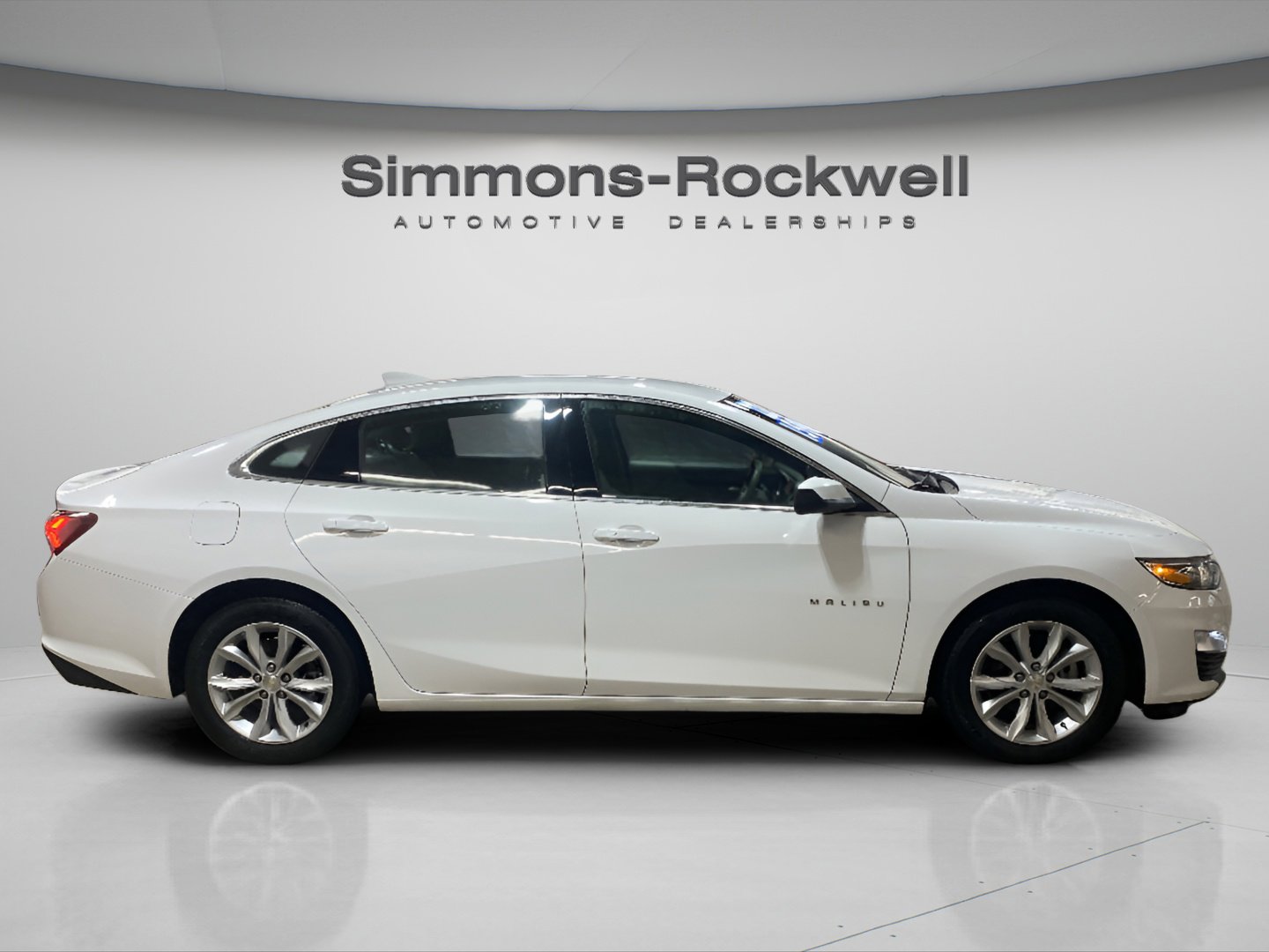 Used 2022 Chevrolet Malibu LT image 4