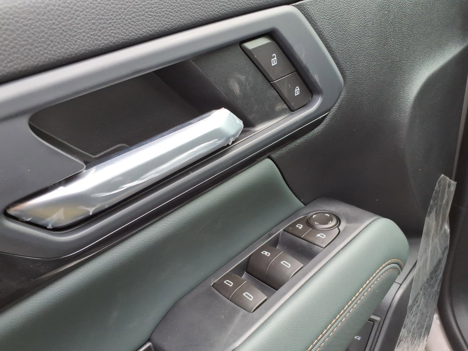 New 2026 GMC Terrain AT4 w/ Technology Package II AWD/4WD image 14