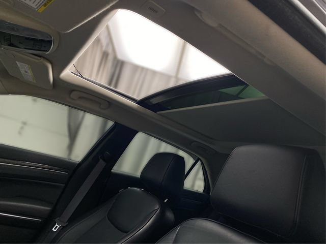 Used 2017 Chrysler 300 C AWD/4WD image 27