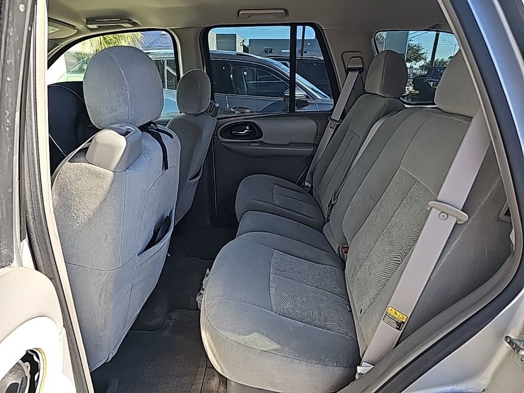 Used 2005 Chevrolet TrailBlazer LS w/ LS Preferred Equipment Group image 10