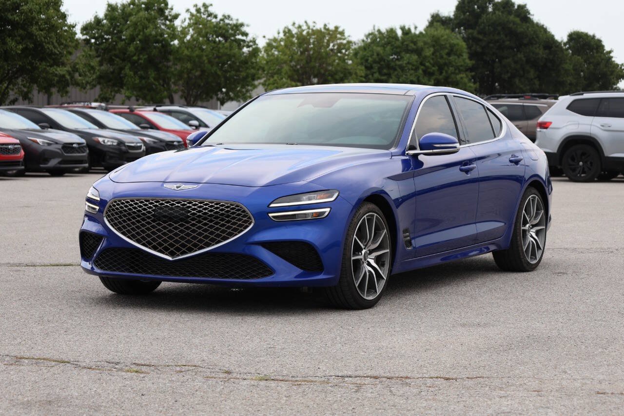 Used 2022 Genesis G70 2.0T w/ Prestige Package RWD image 6