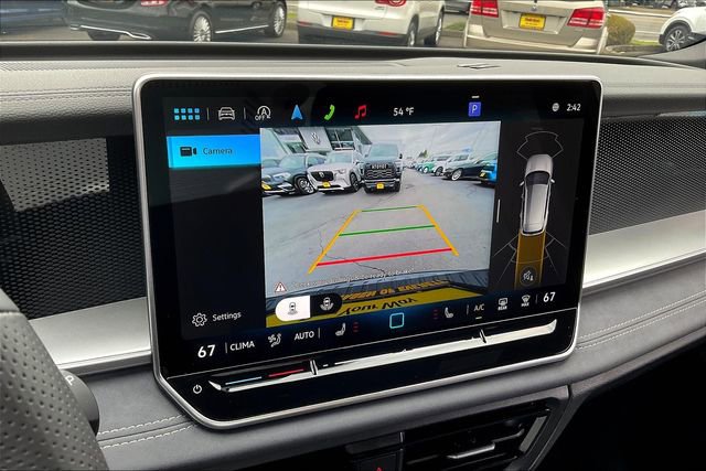 New 2025 Volkswagen Tiguan SE R-Line image 23