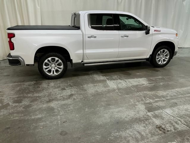 Used 2023 Chevrolet Silverado 1500 LTZ w/ LTZ Premium Package AWD/4WD image 2