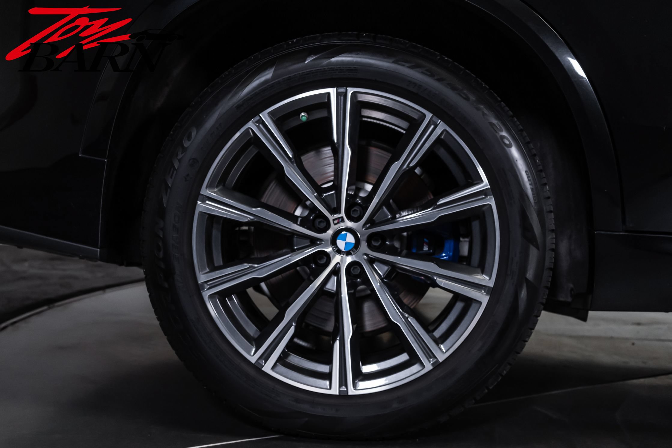 Used 2024 BMW X5 M60i w/ Climate Comfort Package AWD/4WD image 15