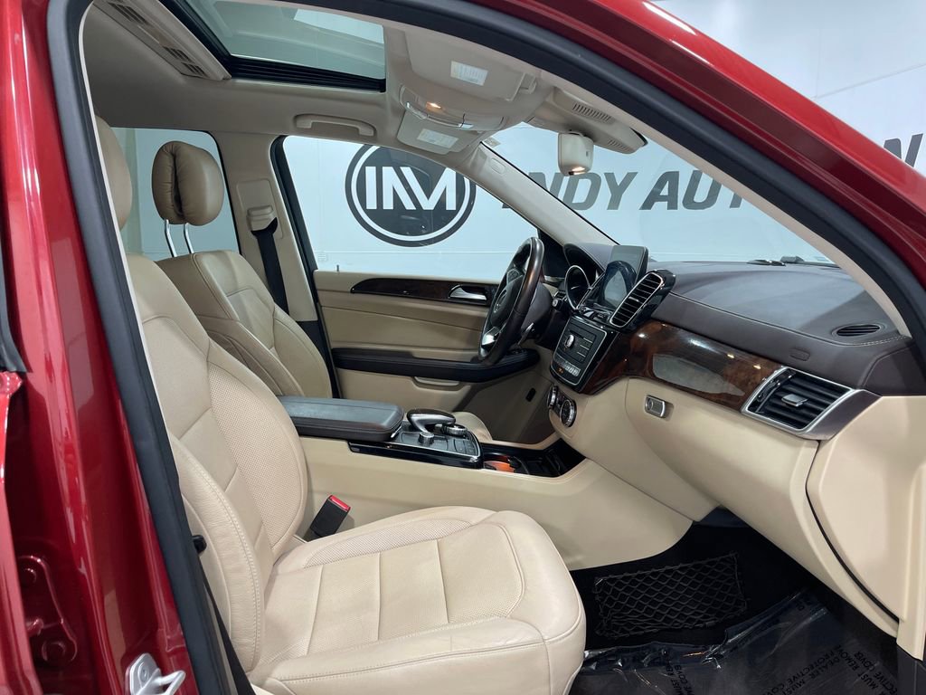 Used 2017 Mercedes-Benz GLS 450 4MATIC image 36