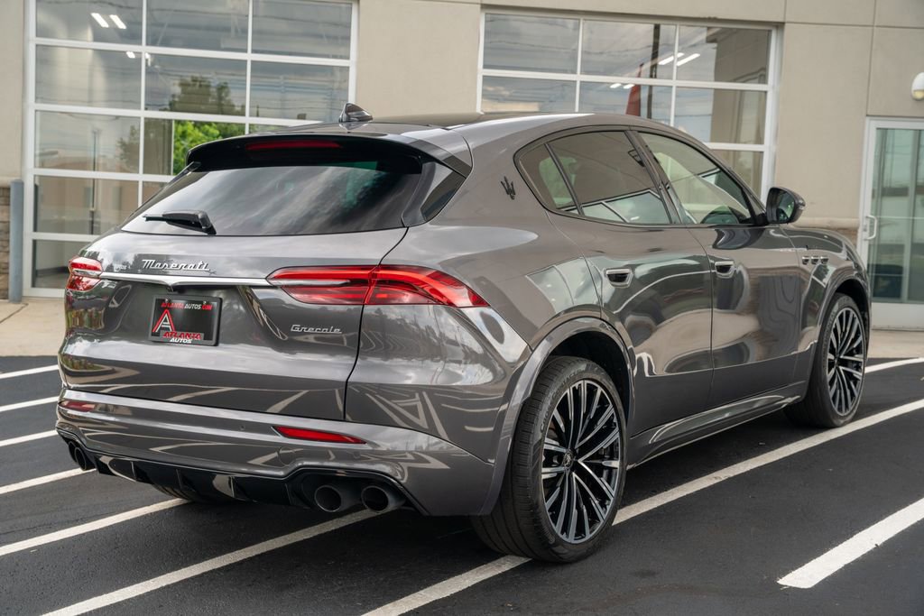 Used 2023 Maserati Grecale Modena AWD/4WD image 12