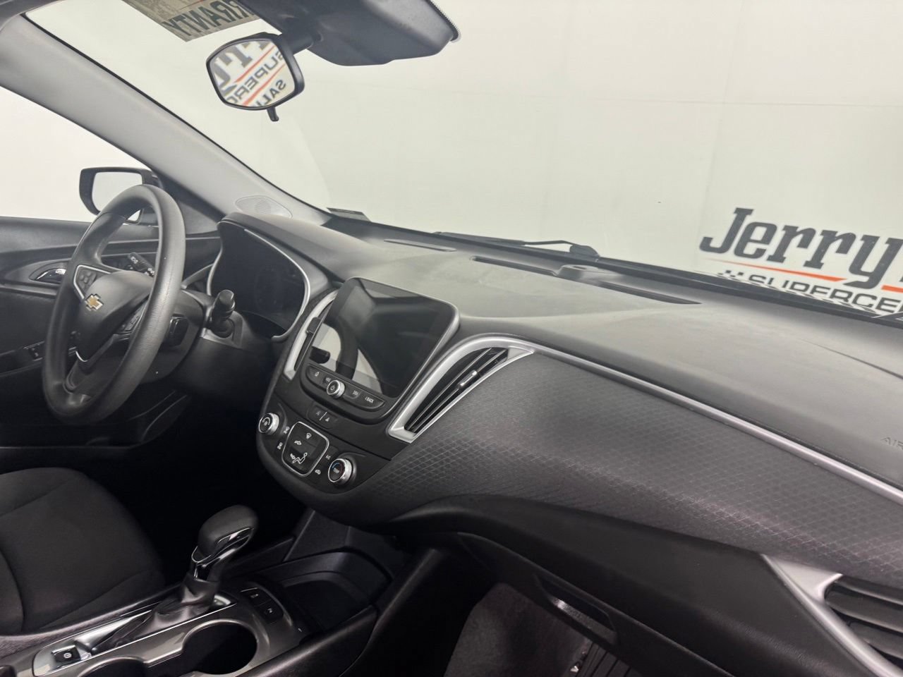 Used 2024 Chevrolet Malibu LS FWD image 32
