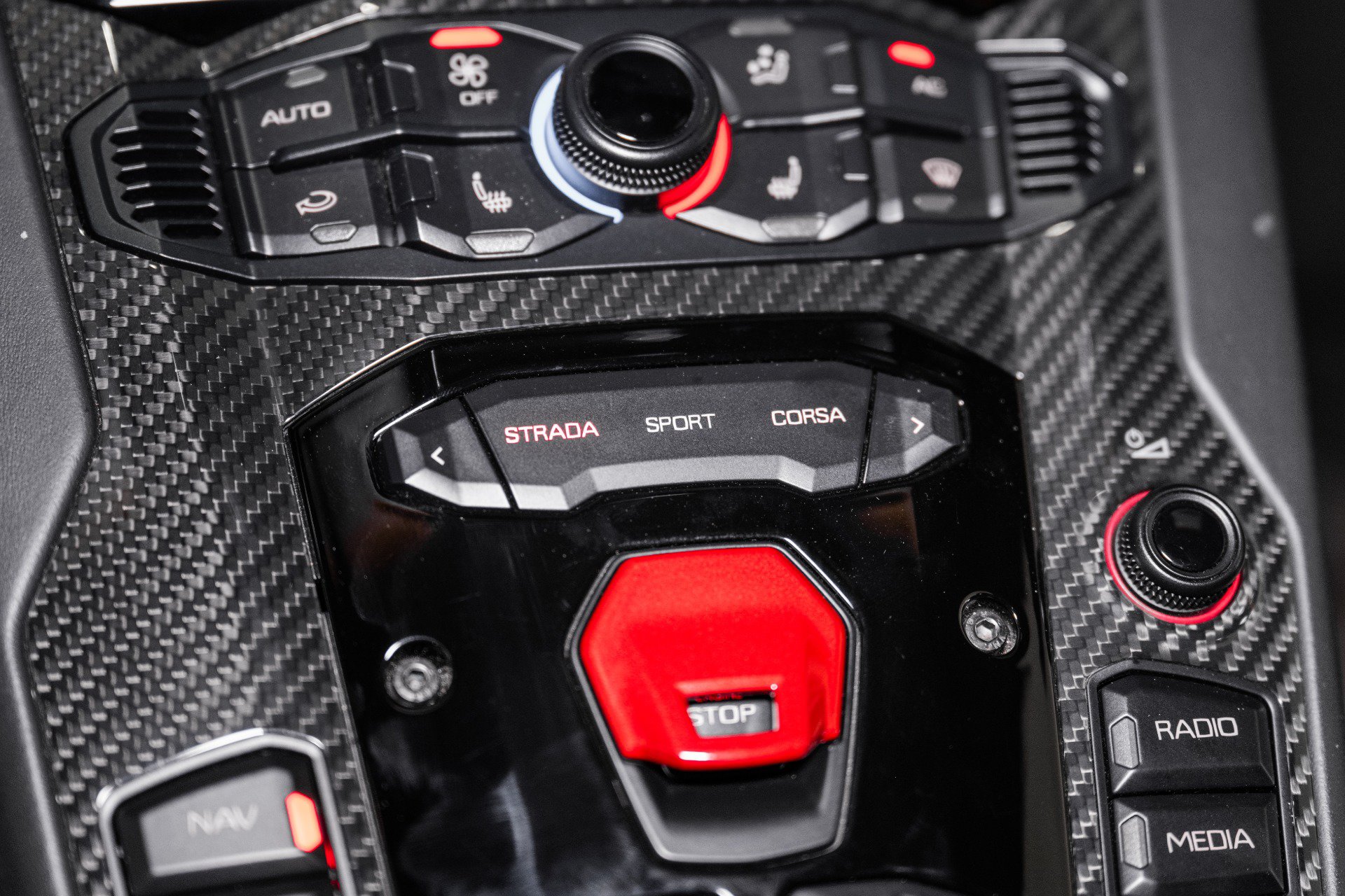 Used 2017 Lamborghini Aventador LP 750-4 AWD/4WD image 42