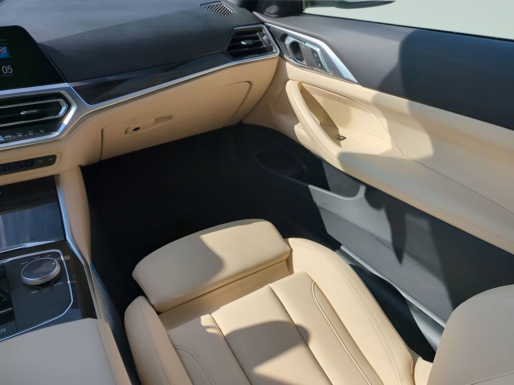 Used 2021 BMW 430i xDrive Coupe w/ Convenience Package image 18