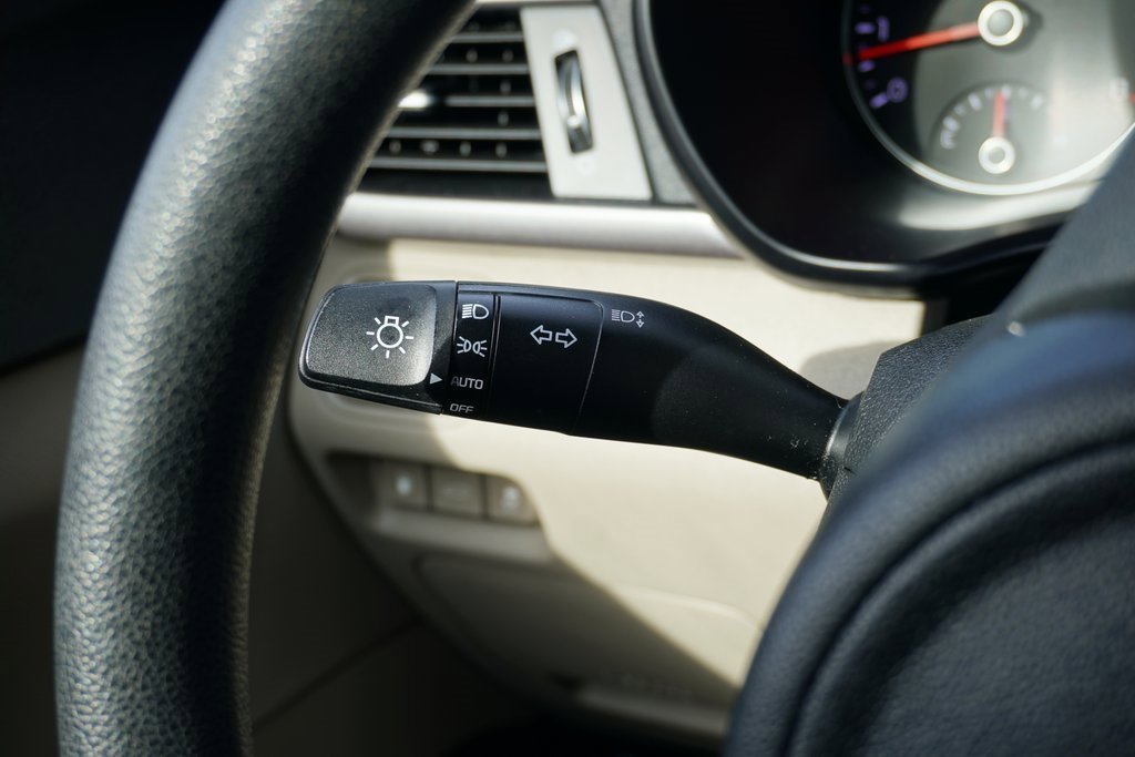 Used 2017 Kia Optima LX w/ Convenience Package image 17