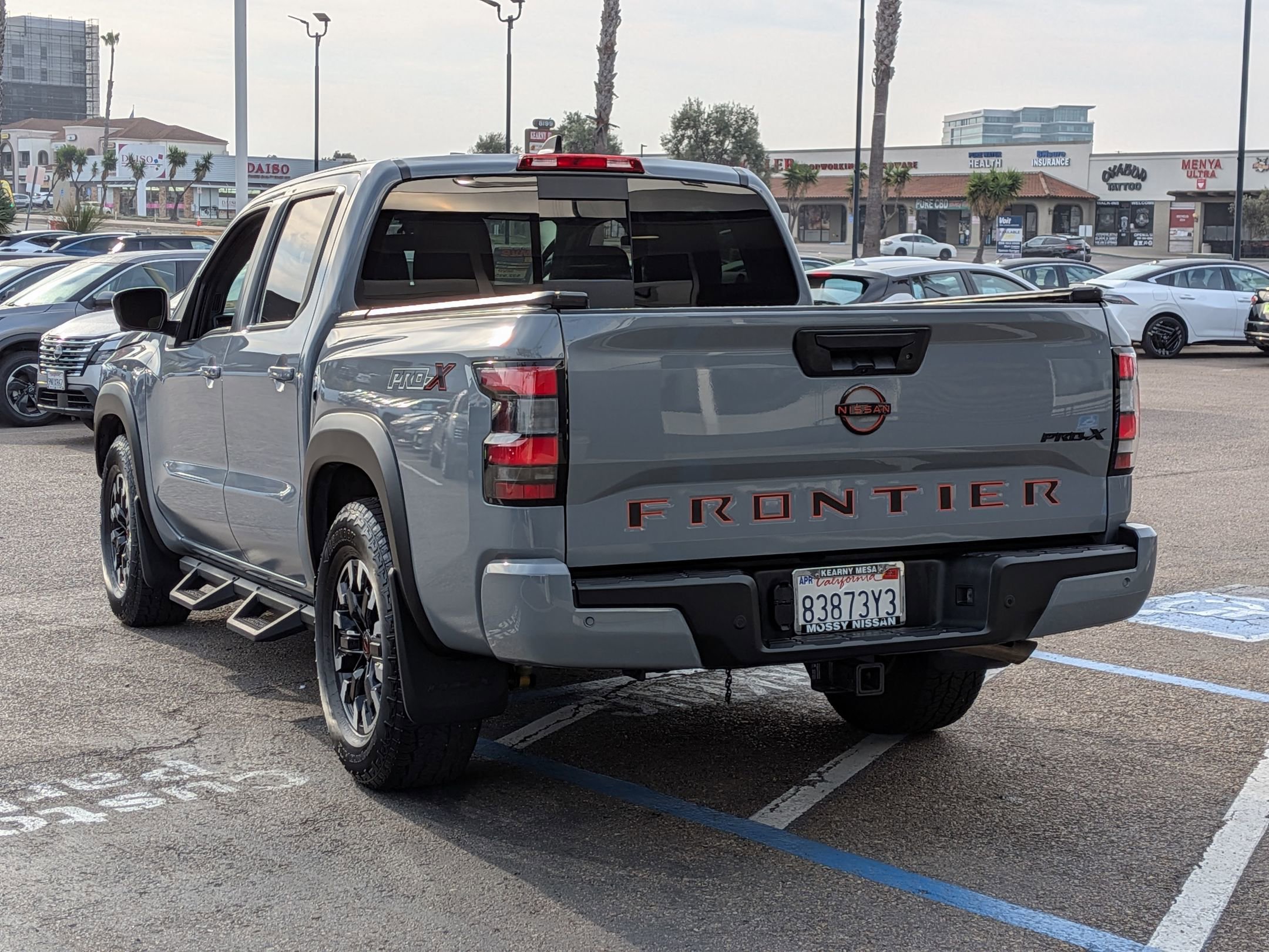 Used 2024 Nissan Frontier Pro-X w/ Pro Convenience Package image 7