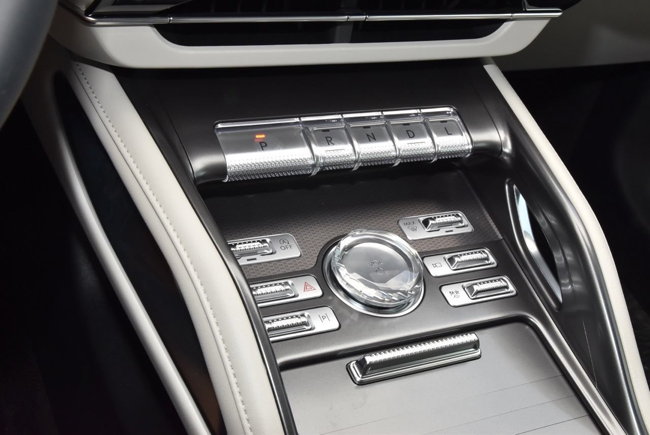 New 2026 Lincoln Nautilus Premier AWD/4WD image 30