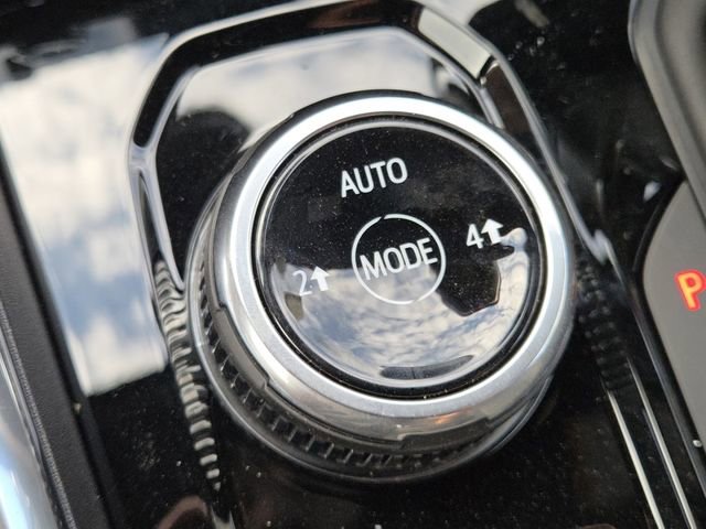 New 2026 GMC Canyon Elevation w/ Convenience Package image 8