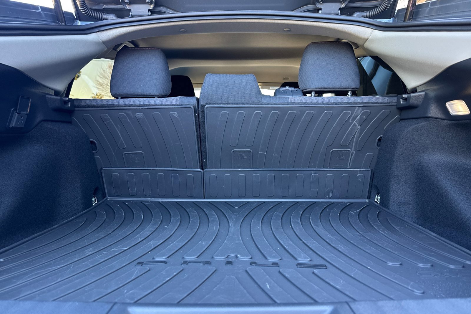 Certified 2025 Toyota Prius SE image 20