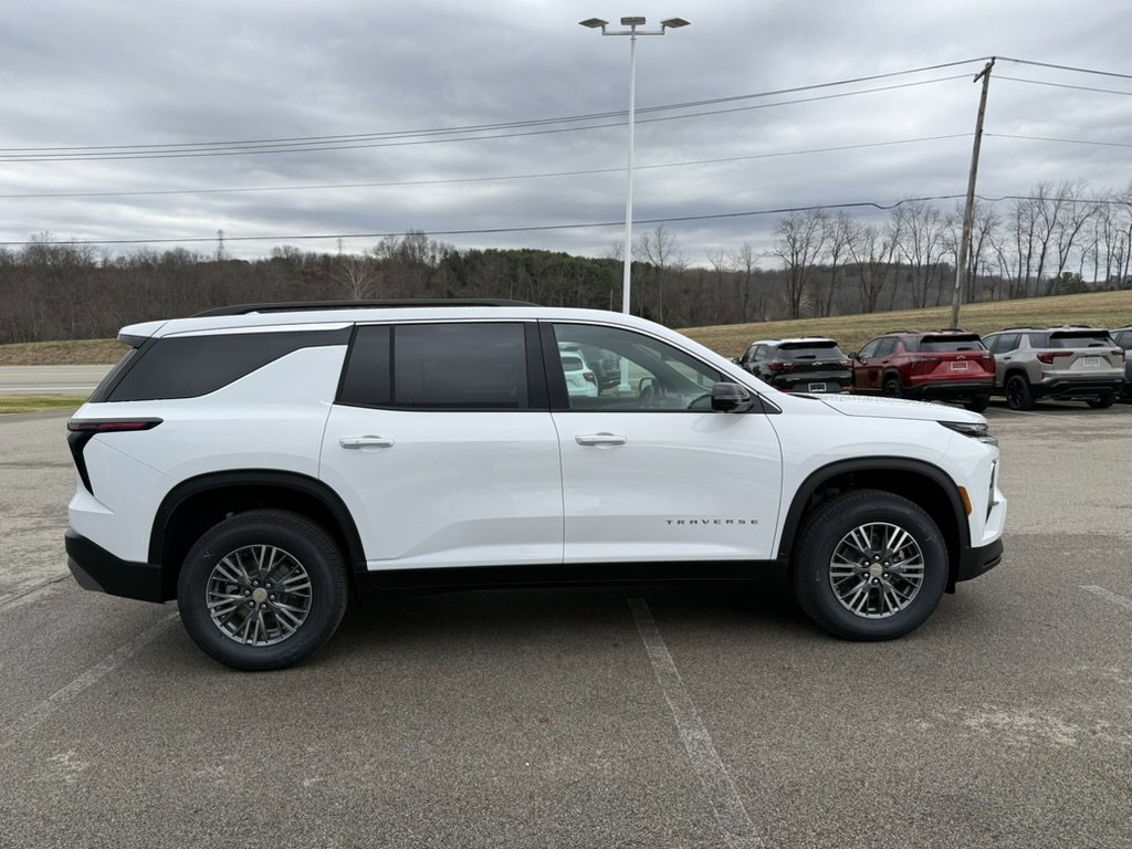 New 2026 Chevrolet Traverse LT w/ Driver Confidence Package image 6