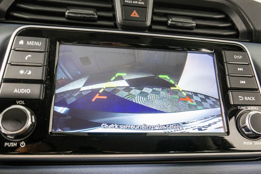 Used 2025 Nissan Versa SV FWD image 22