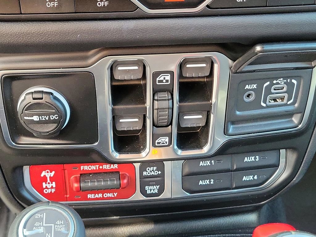 Used 2024 Jeep Wrangler Unlimited Rubicon image 38