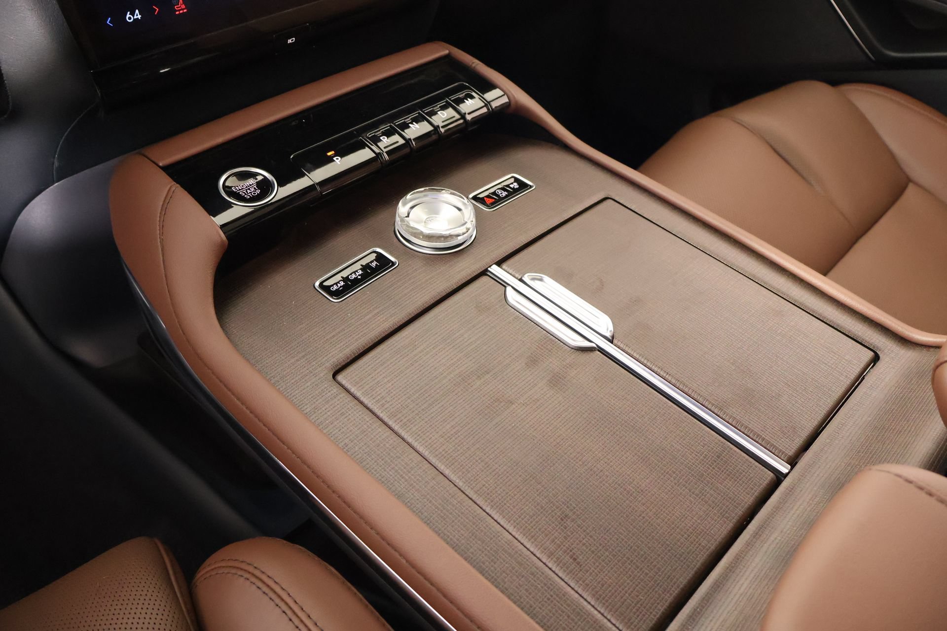 New 2026 Lincoln Navigator L Reserve AWD/4WD image 9