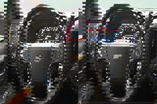 Used 2018 Chevrolet Silverado 1500 LTZ image 24