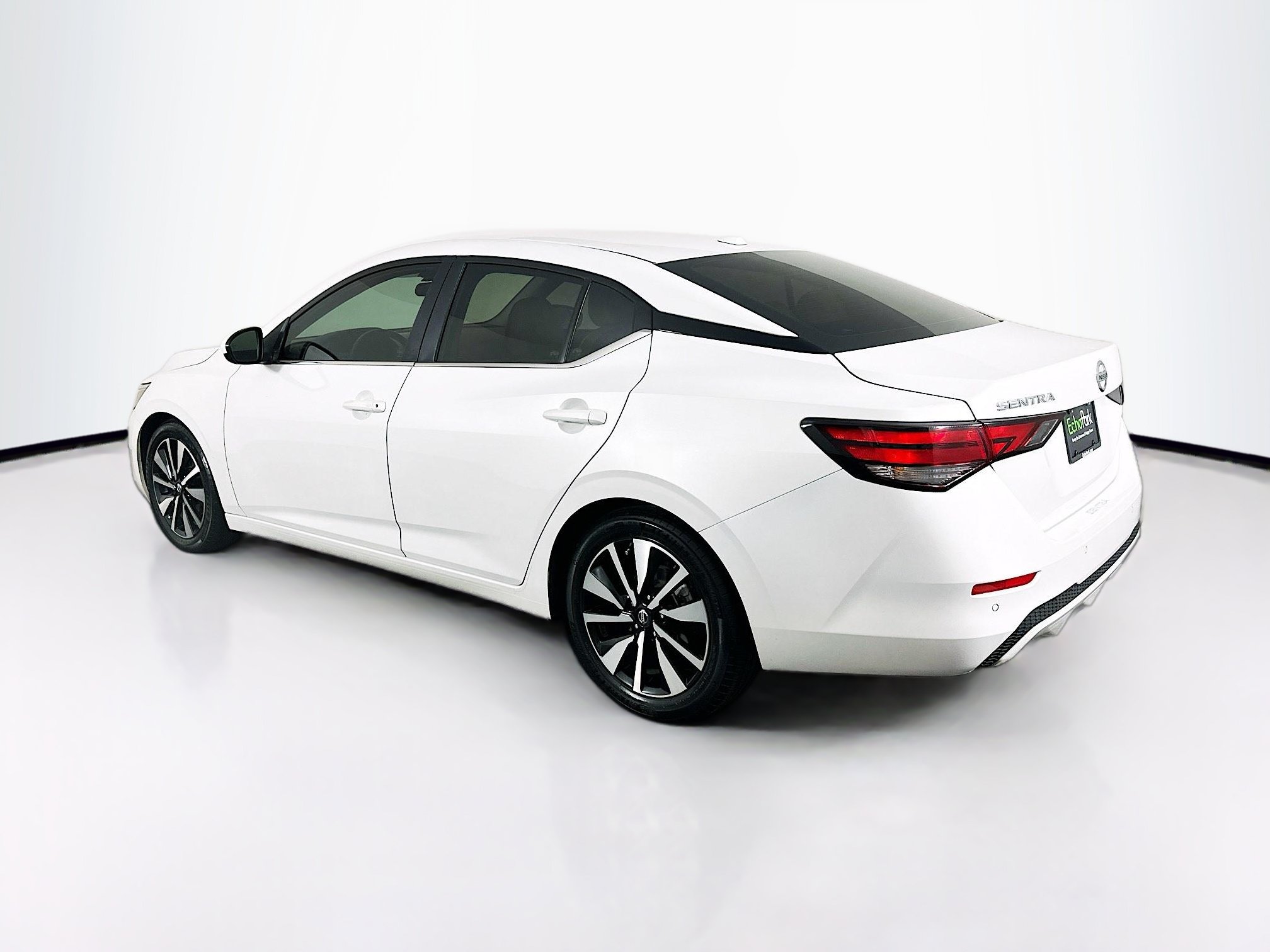 Used 2023 Nissan Sentra SV w/ SV Premium Package FWD image 5
