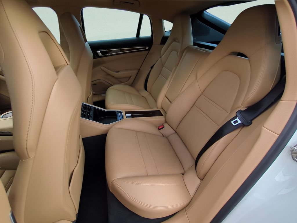 Used 2018 Porsche Panamera 4 AWD/4WD image 9