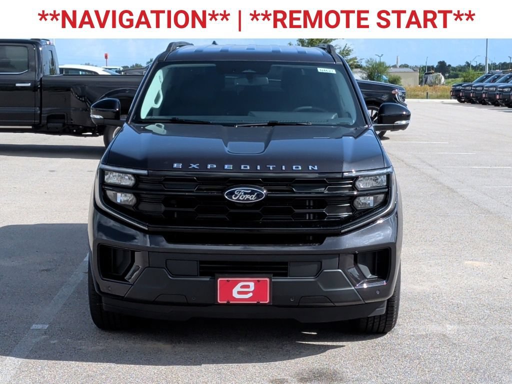 New 2026 Ford Expedition Active RWD image 2