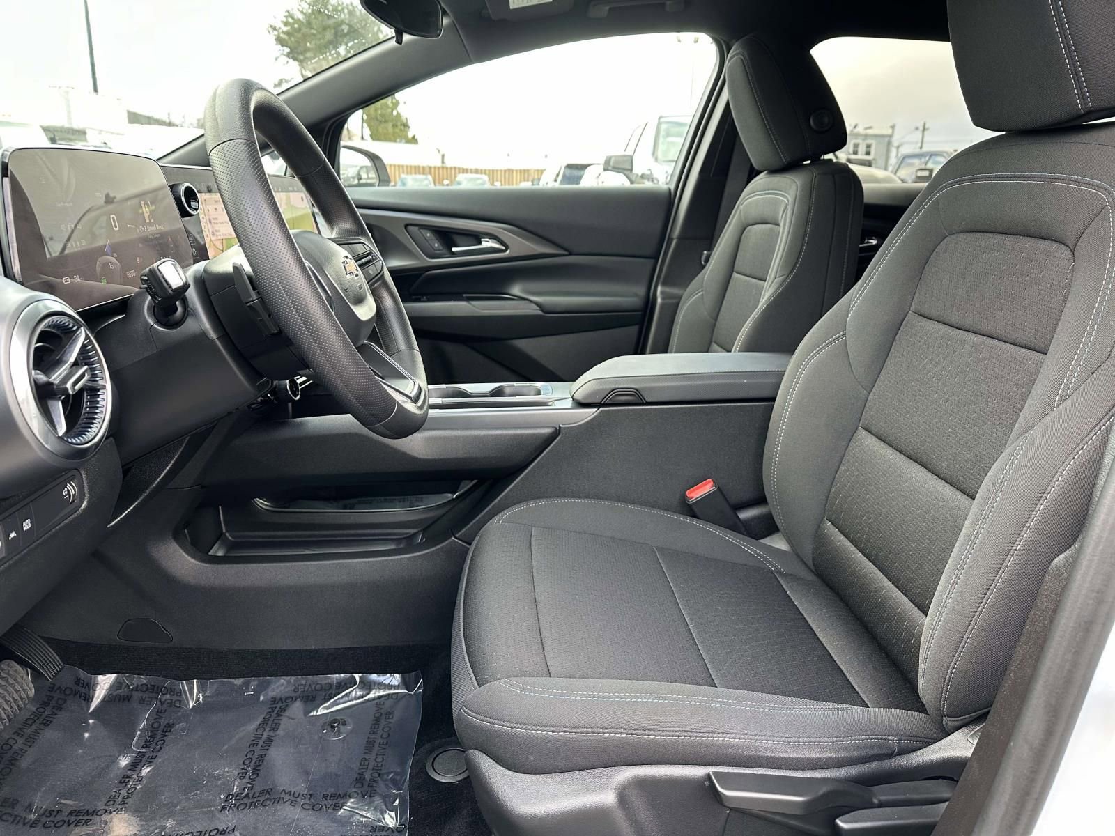 Used 2025 Chevrolet Equinox EV LT image 22