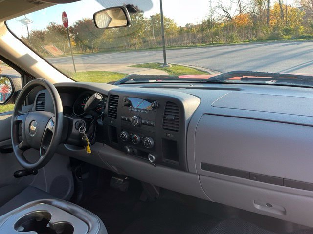 Used 2011 Chevrolet Silverado 1500 W/T RWD image 17