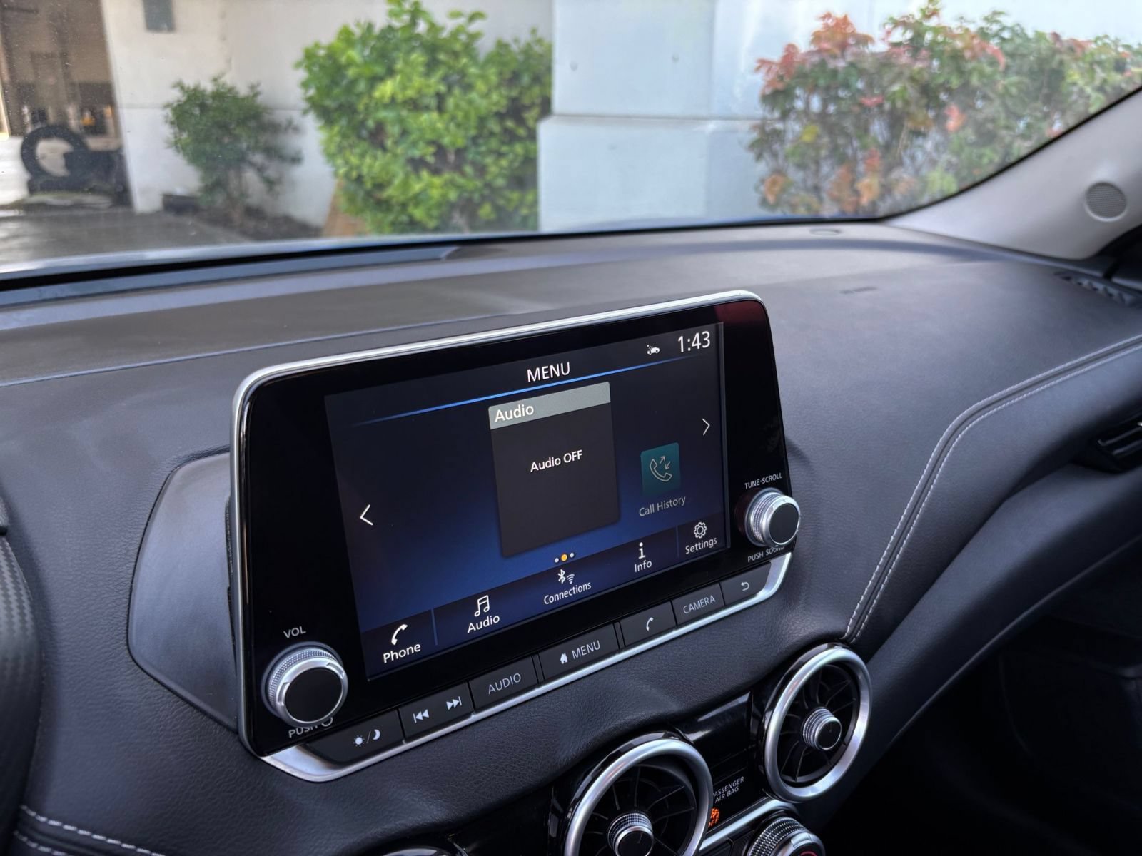 Used 2025 Nissan Sentra SV FWD image 19