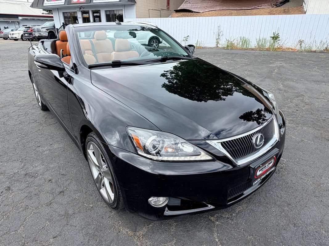 Used 2012 Lexus IS 350C w/ Luxury Pkg RWD image 9